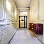 Charming Apt With Stunning Views By Guestready