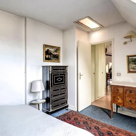Charming Apt With Stunning Views By Guestready *